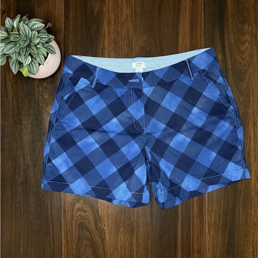 Crown & Ivy Women’s Shorts size 8 NWOT